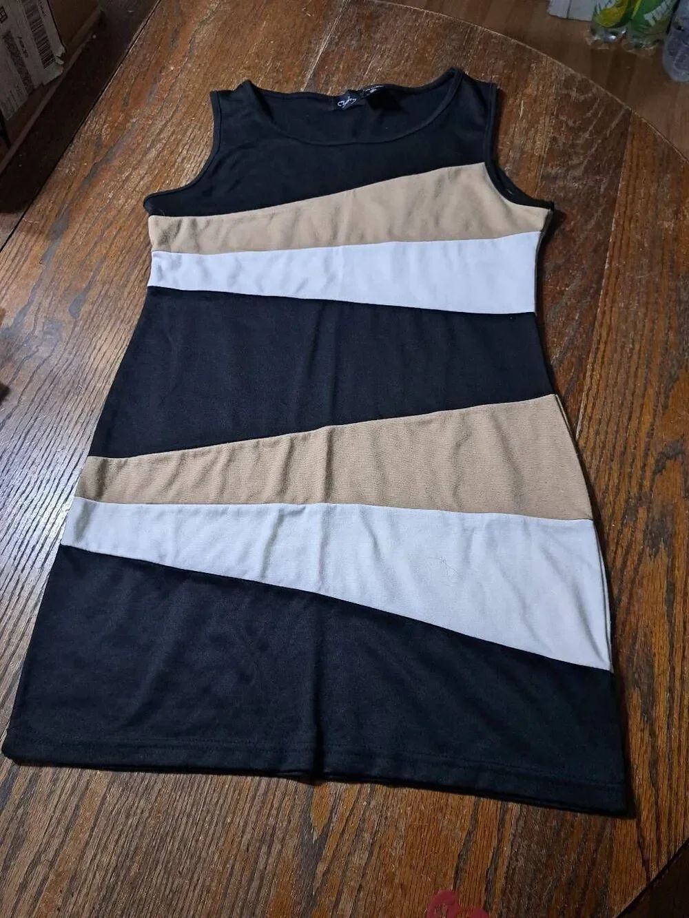 XL Cheslen Sleeveless Colorblock Tan White Black Mini Dress